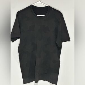 lululemon athletica Black Geometric Tee. Size XL.